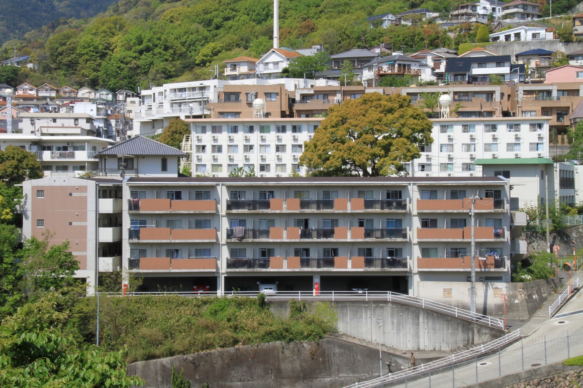 紘心館・カムフェルバウムホフ